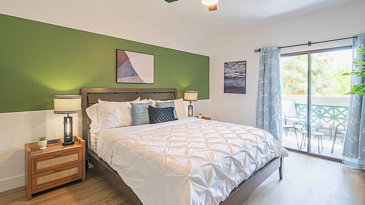 Kierland Condo | Walk to Westin Kierland | Pool, Gym & Free Parking