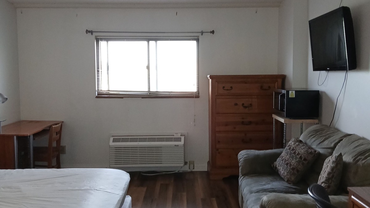 Old North Columbus Apartment | Walk to your game or concert!