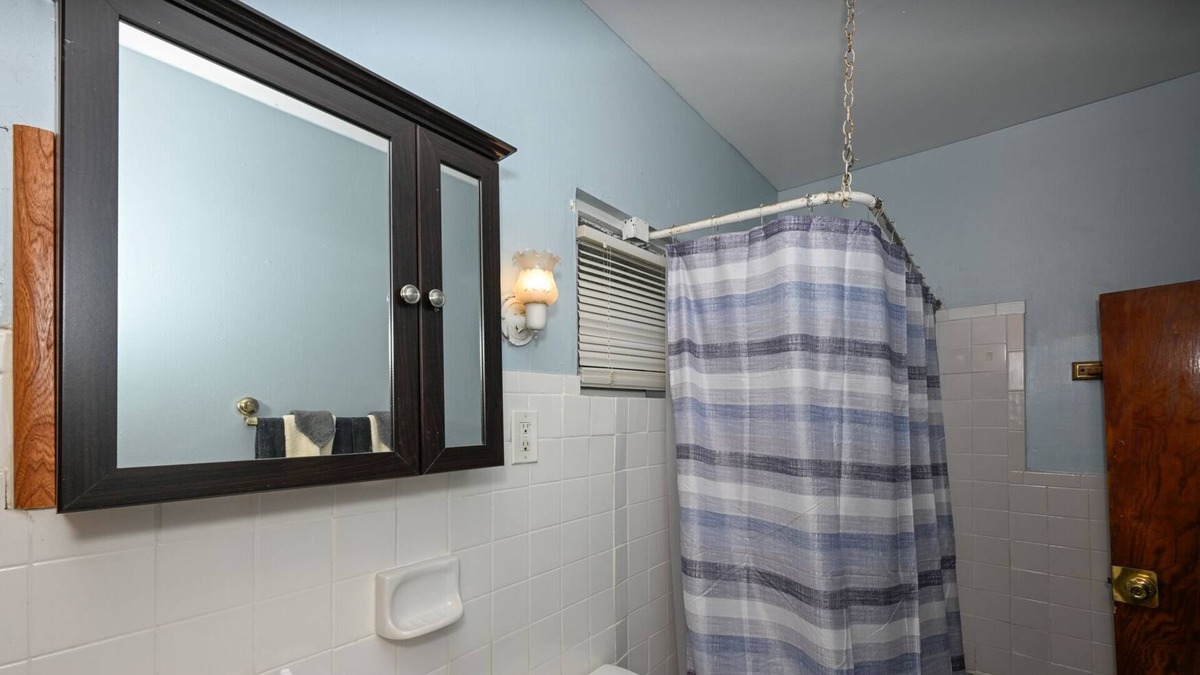 Little Italy Apartment | *Walk->UH, CC, CWRU*Little Italy