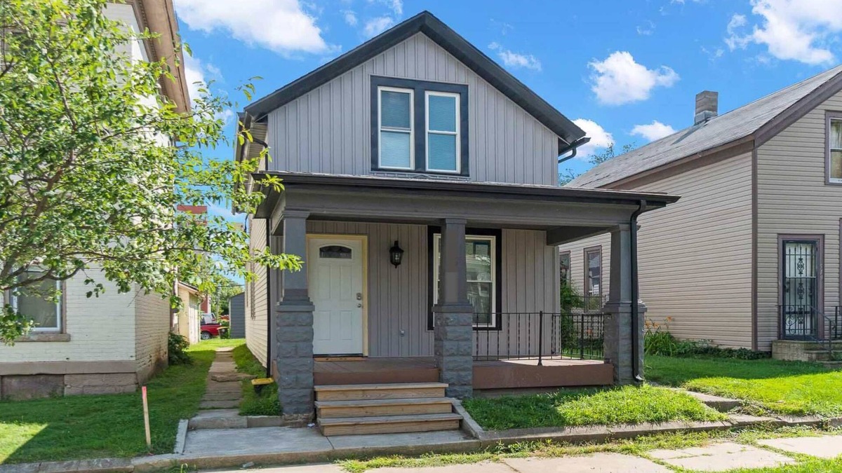 West Central House | Walkable to Downtown FW & Electric Works!