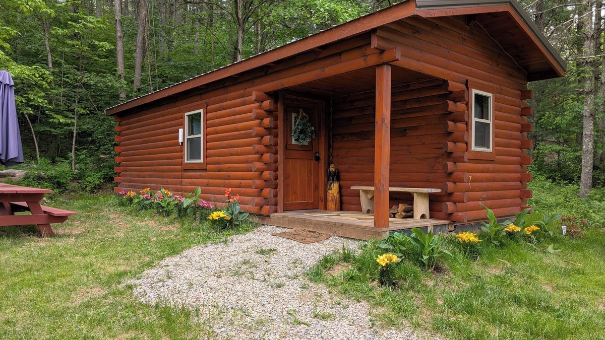 Chandlersville Cabin | WALKAbOUT Creek Campground Eagle Cabin