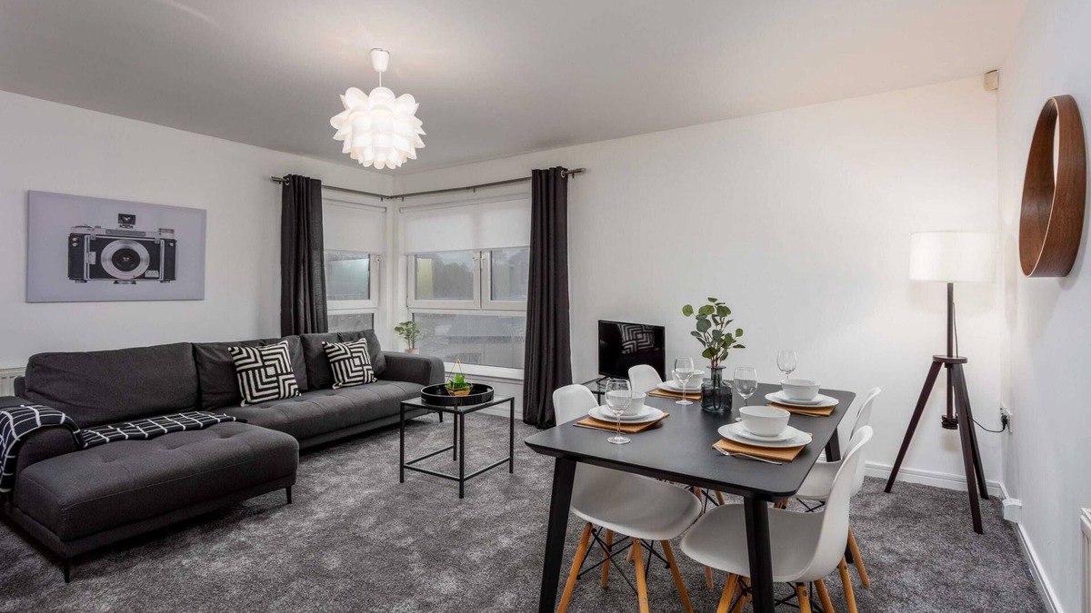 Kilmarnock Apartment | Walker Suite No73 - Donnini Apartments