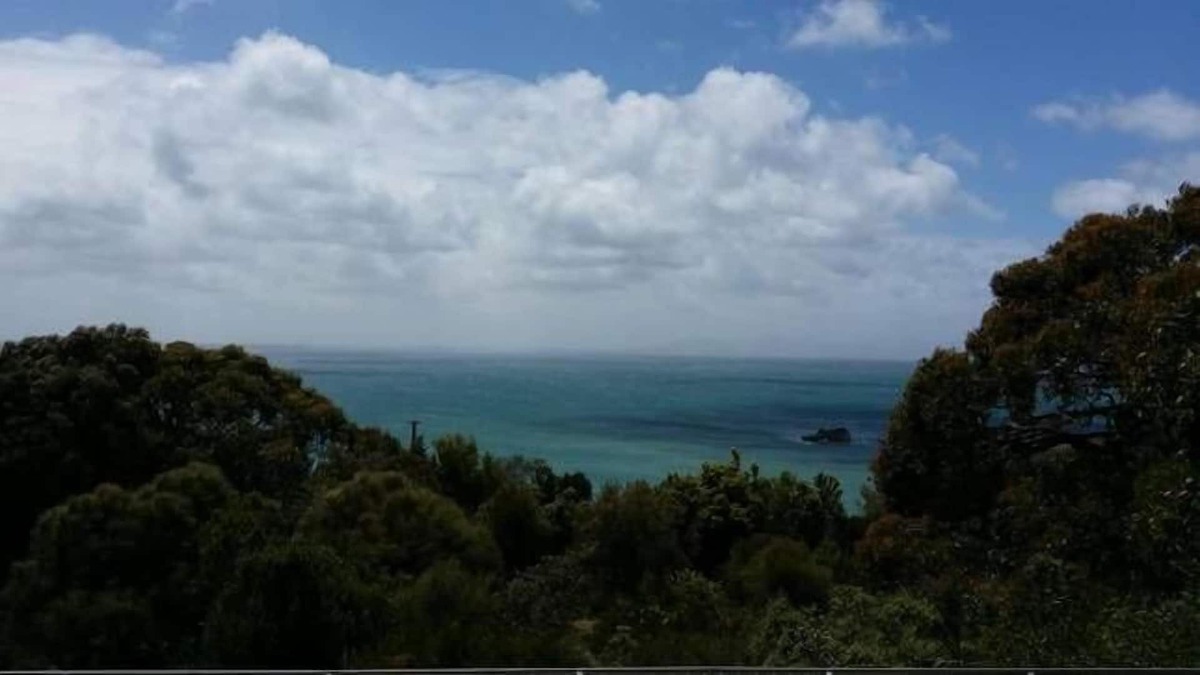 Walkerville South House | Walkerville Views - Ocean/Beach views guaranteed