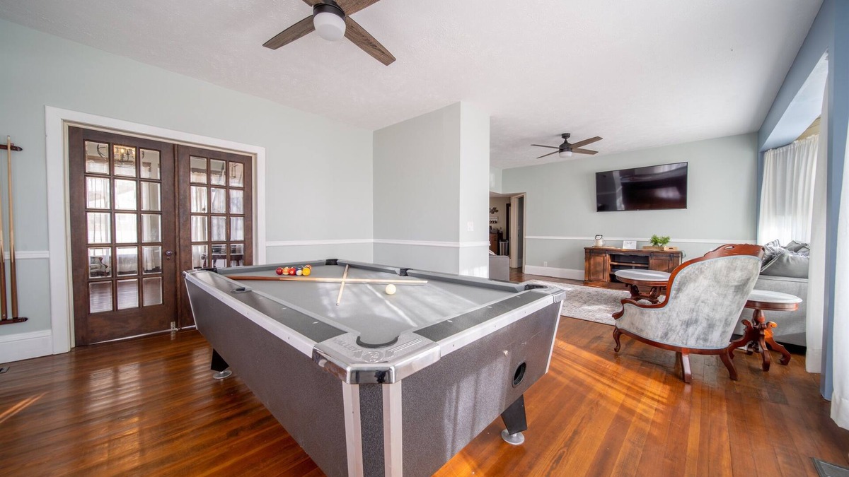 Norfork House | Walking Dist.Pub/Food/River-Liberty Manor, Norfork