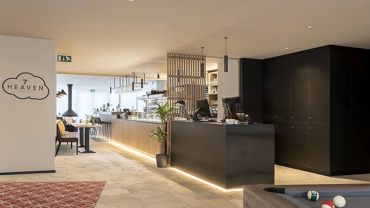 Jewish Quarter Apartment | Walking Distance to Museum Mayer Van Den Bergh! Family-friendly Penthouse!