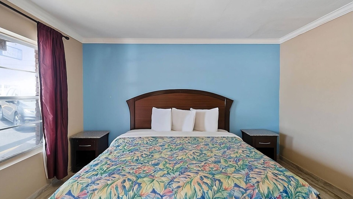 Beeville House | Walking Distance to Coastal Bend College! Free Parking and Pet Friendly