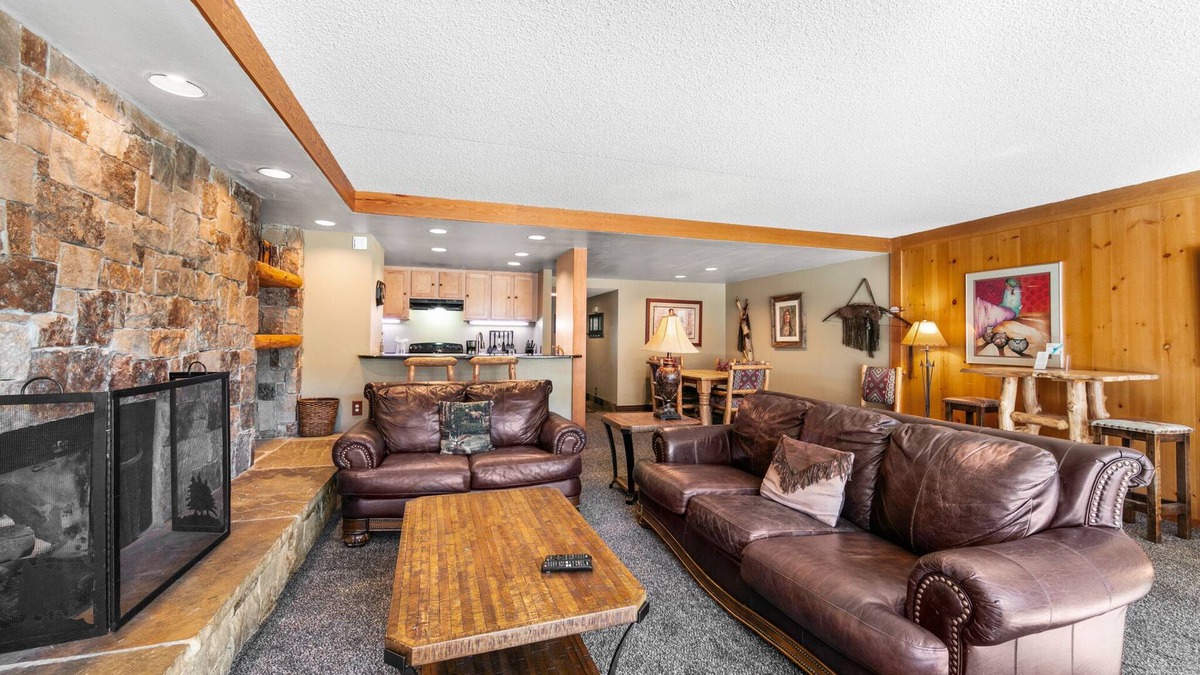 Lakeside Village Condo | Walking Distance to Keystone Conference Center, Mountain Views