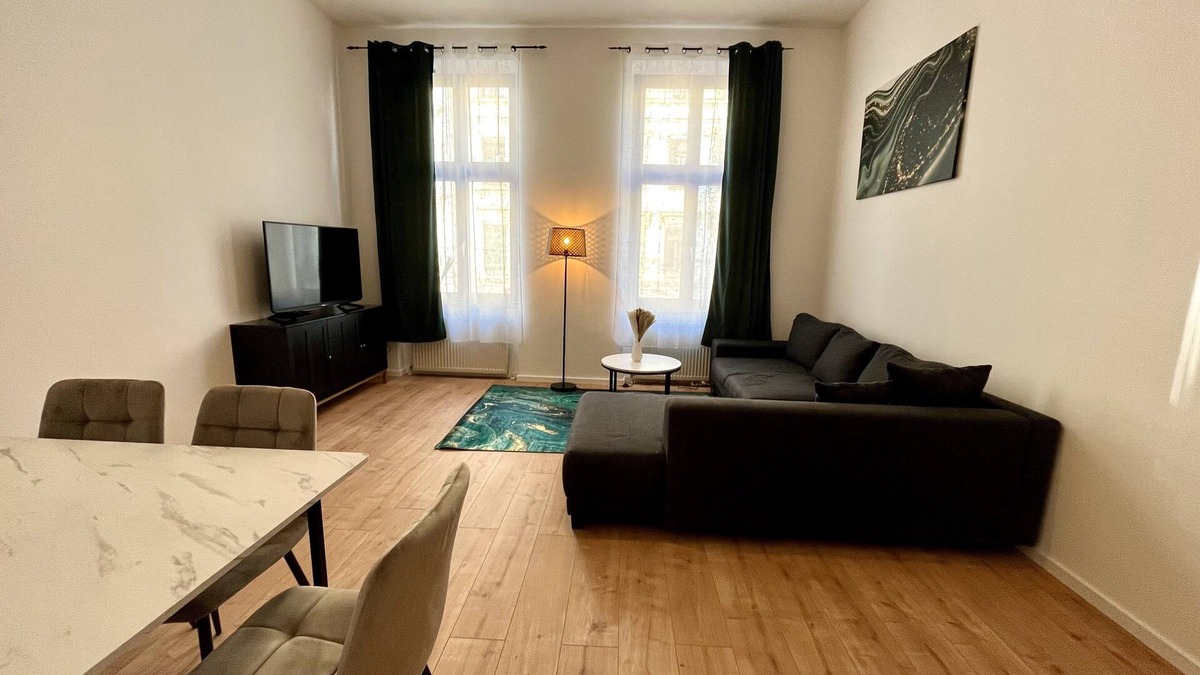 Zentrum-West Apartment | Walking distance to the center, near the arena