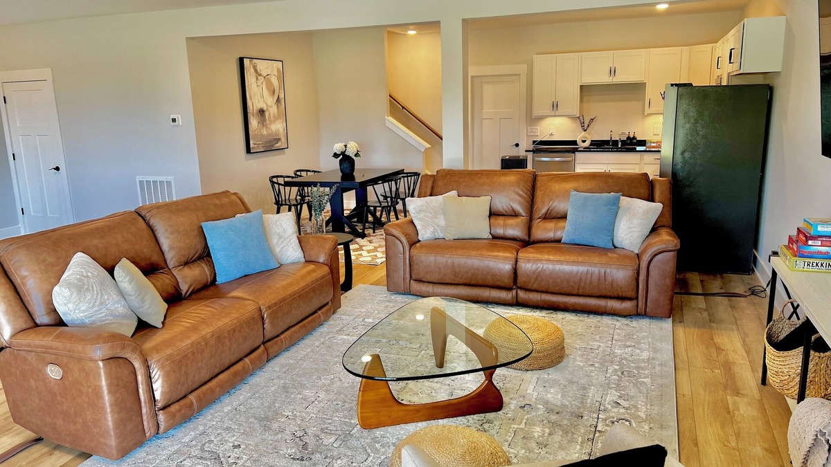 Central House | Walkout Basement Retreat