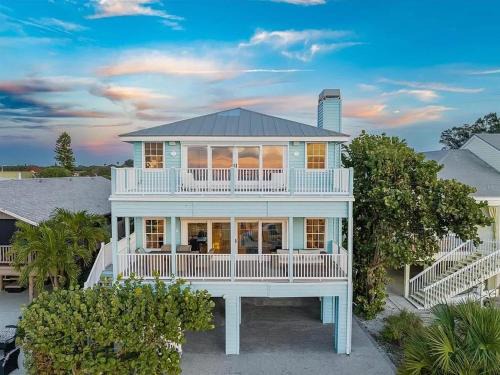 Indian Shores House | Walks On The Shore