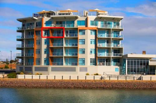 Wallaroo Apartment | Wallaroo Marina Luxury Apartment
