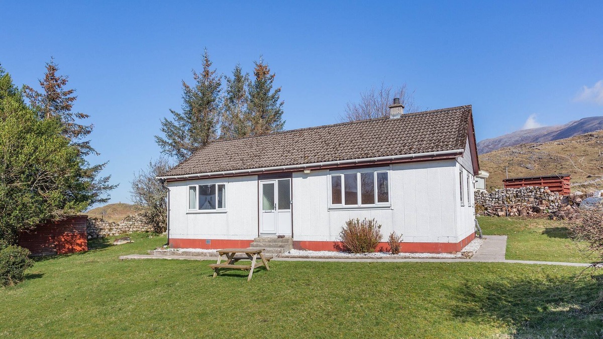 Assynt Cottage | Walled Cottage - UK49097