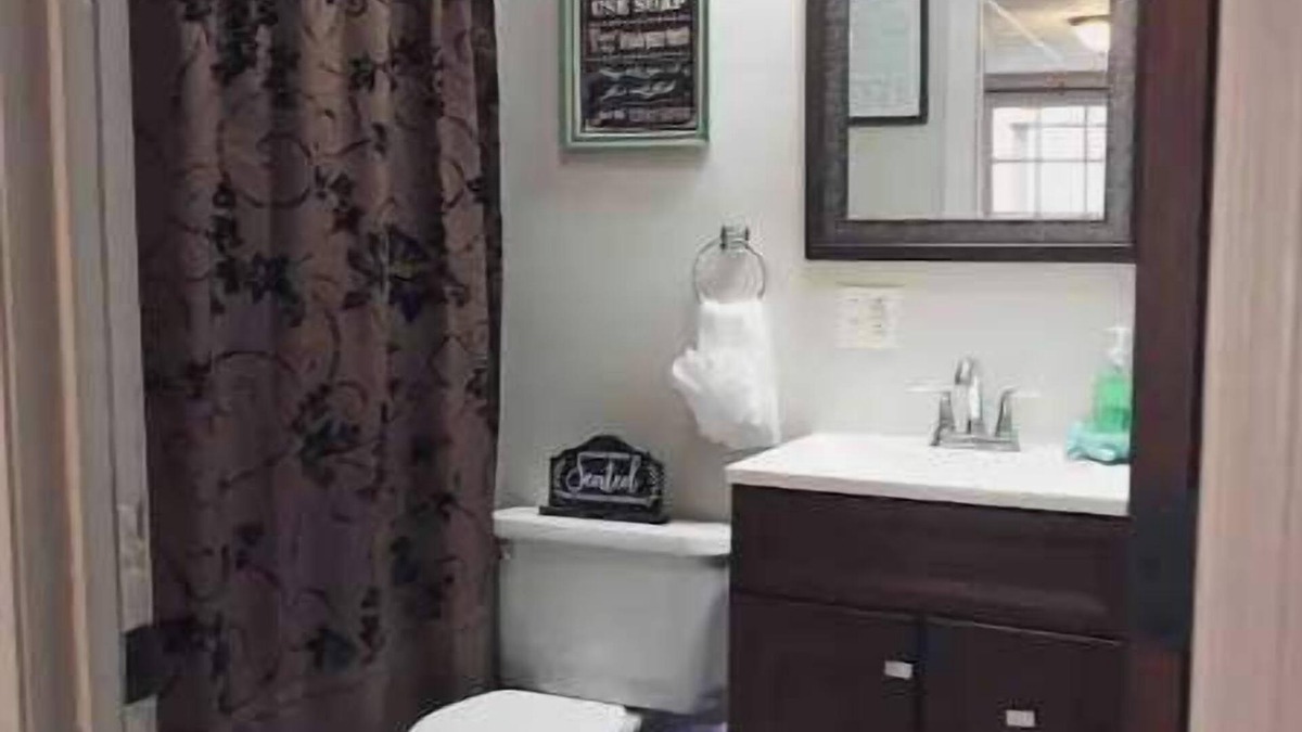 White Mills Apartment | Wallenpaupack Suite at Patriot House of Hawley Pa