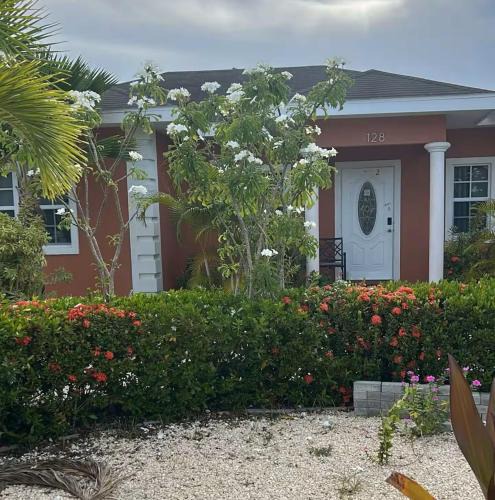 Patricks Island Apartment | Wallflower Place