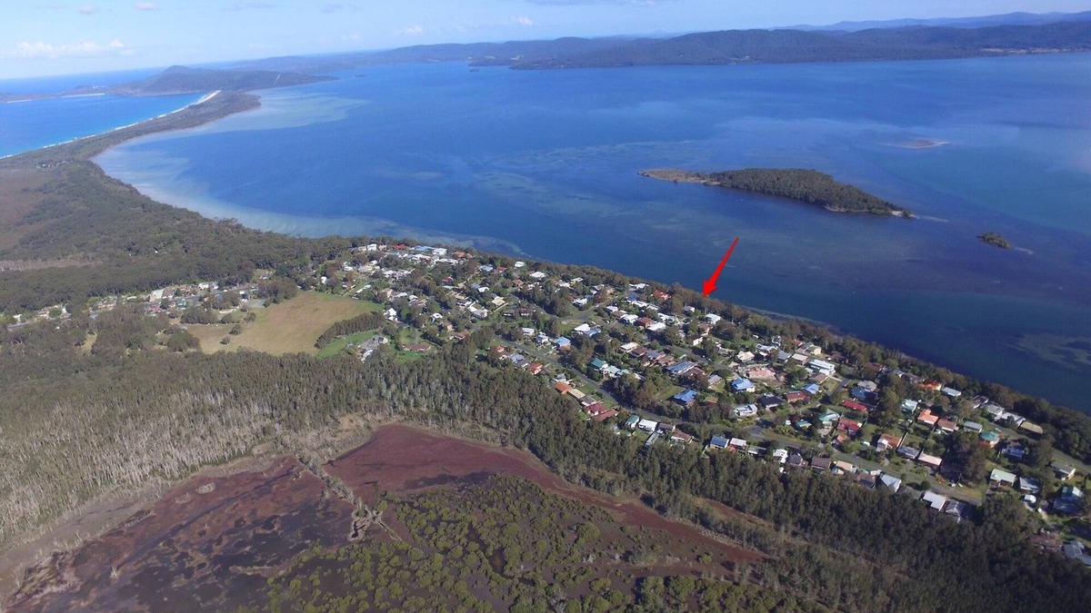 Green Point House | Wallis Lake Retreat - Between the ocean and the lake!
