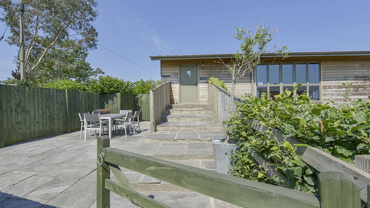 Teigngrace Cottage | Walnut Cottage