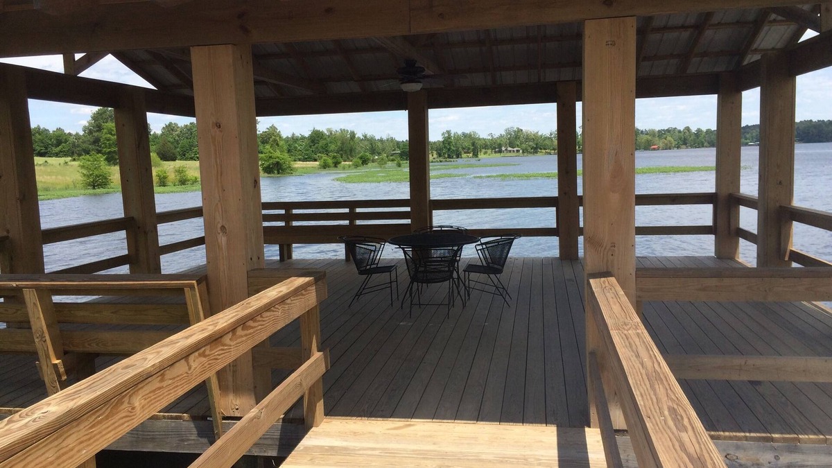 Negreet House | Walnut Getaway Is A Family-Friendly Home Away From Home.