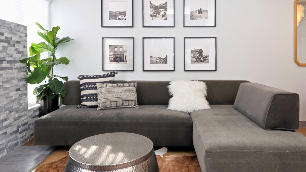 Whittier House | Walnut Mews - Quiet Creekside townhome next to Pearl Street