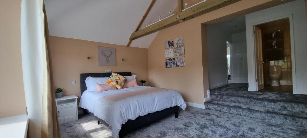 Oxford House | Walnut Tree View