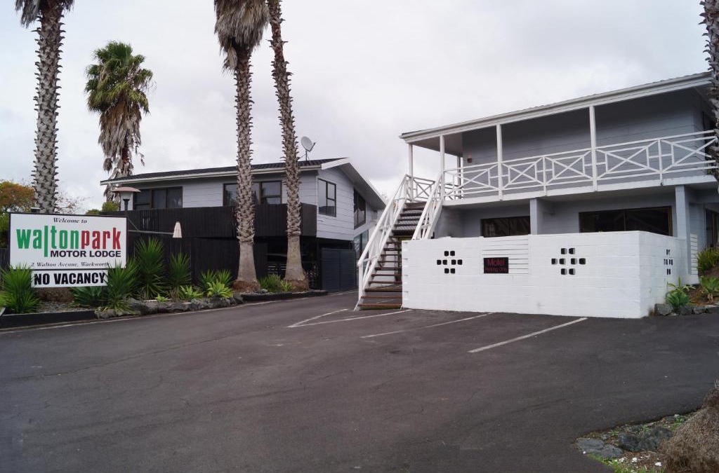 Warkworth Hotel | Walton Park Motor Lodge