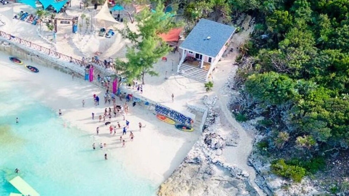 Nassau Cottage | Wandering Starfish Cottage - Rose Island Bahamas