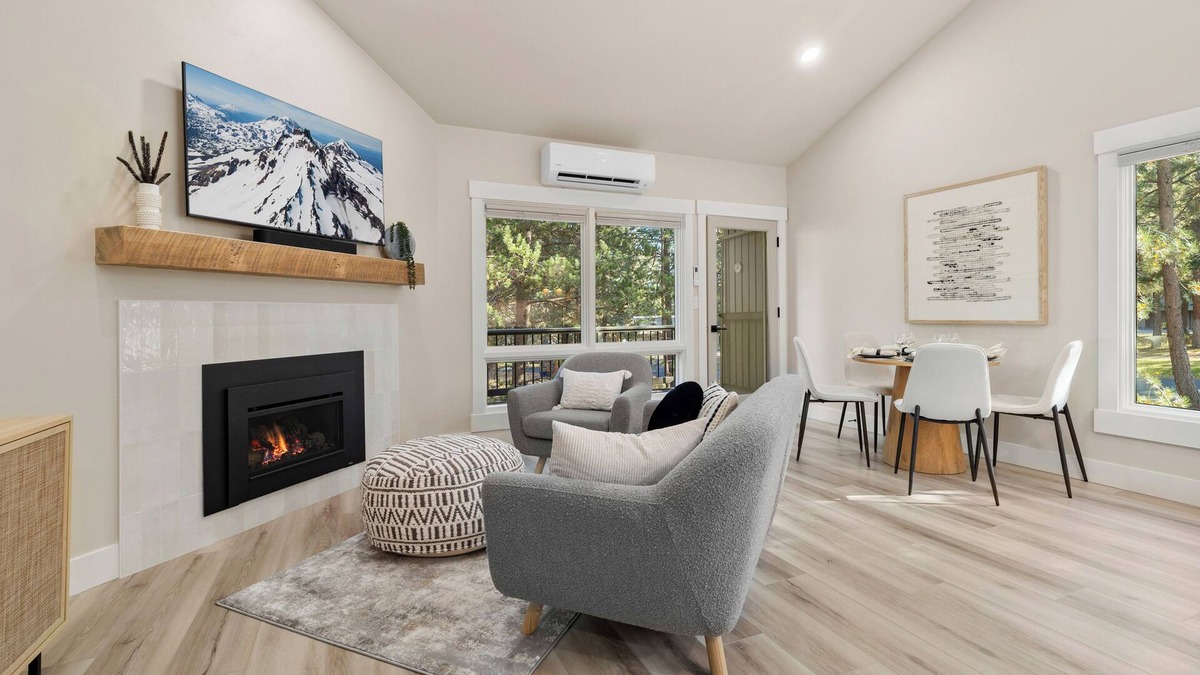 Century West Condo | Wanderlust Condo Bend - Mt Bachelor Village - BRAND NEW