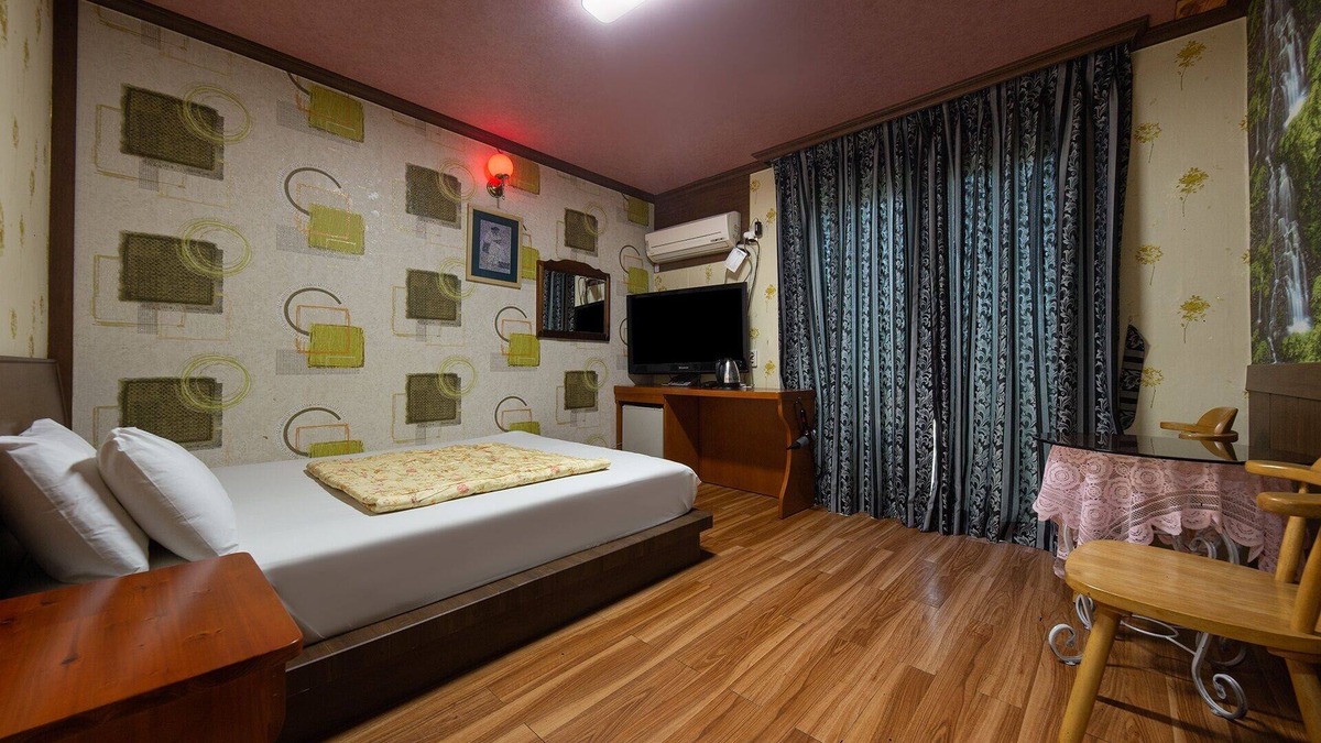 Wanju Hotel | Wanju Nari