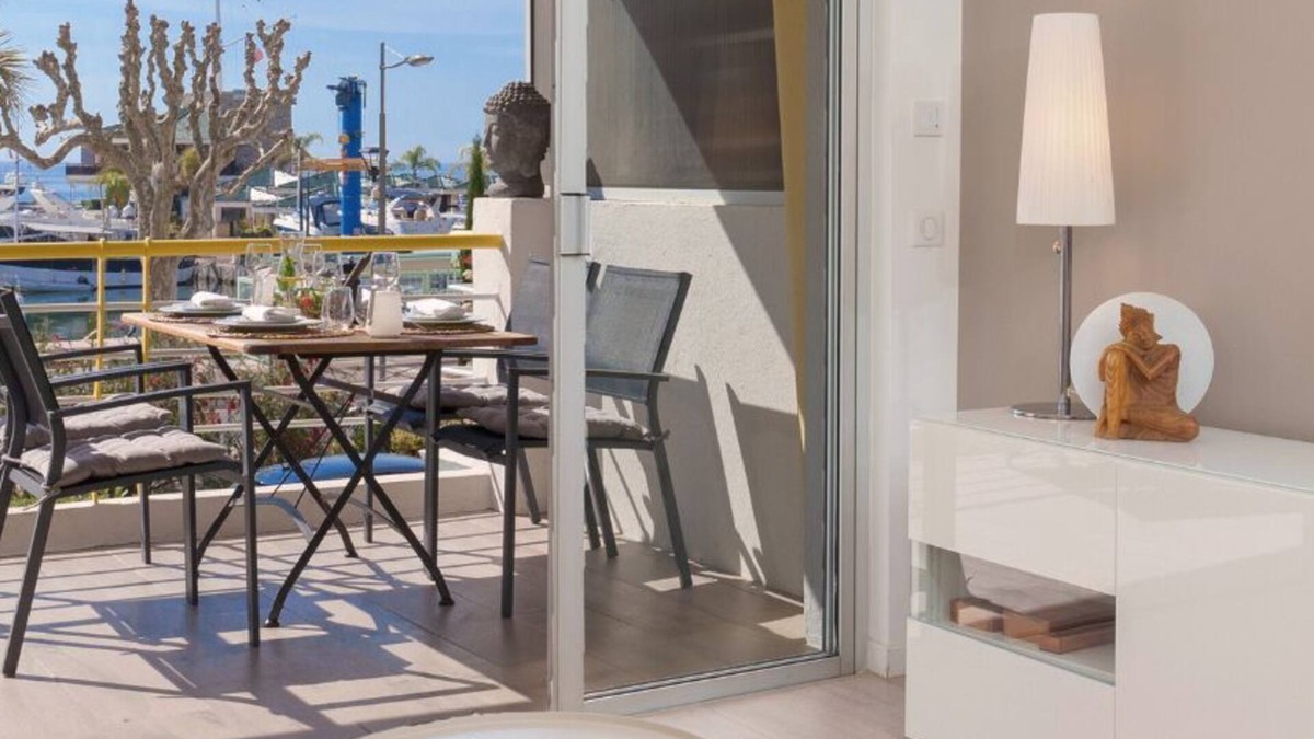 Golfe Juan Apartment | Want to GET AWAY from it all by the sea in GOLFE JUAN?
