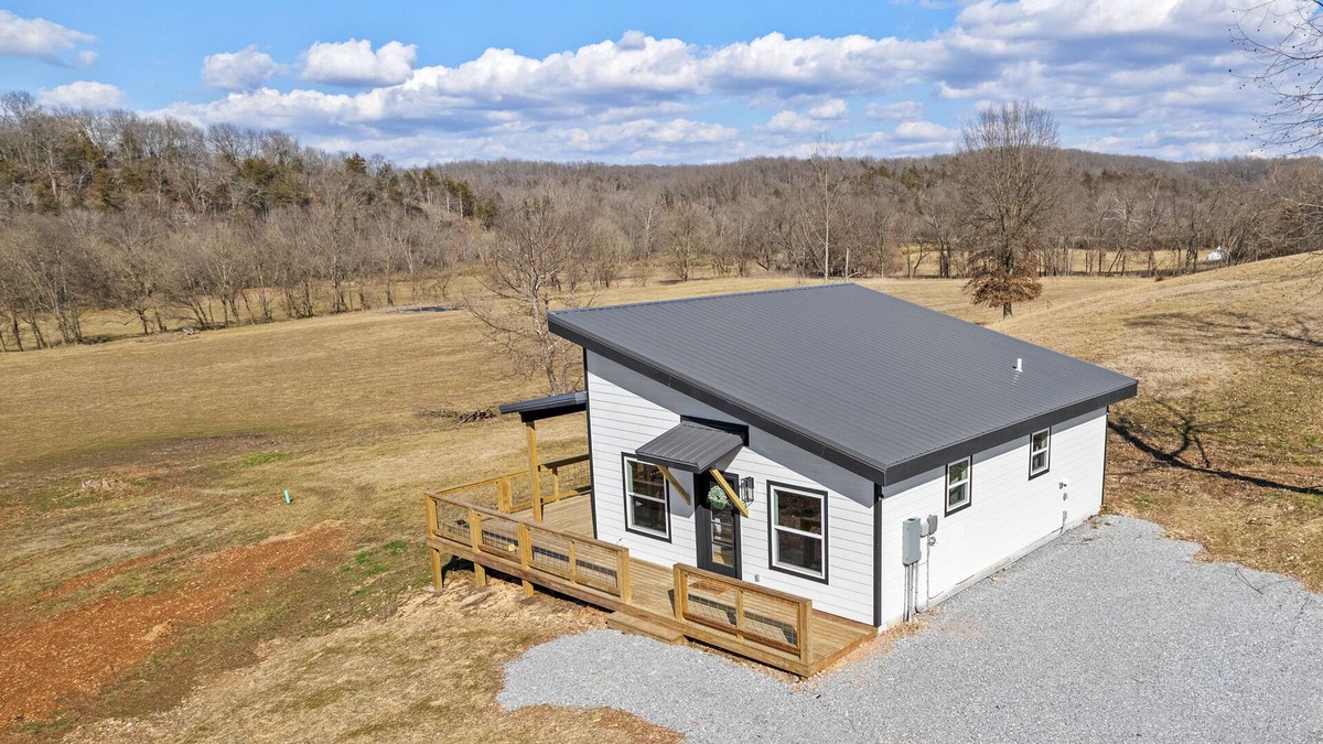 Huntsville Cabin | War Eagle Creek Retreat- Cabin on the Creek- Private but close to everything