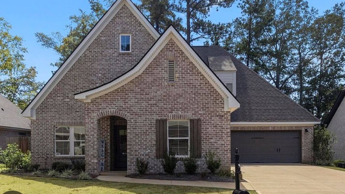Auburn House | War Eagle Hideaway! n2.5 miles from Stadium, 2 mi from I85, 3 bd, 2bth, sleeps 8