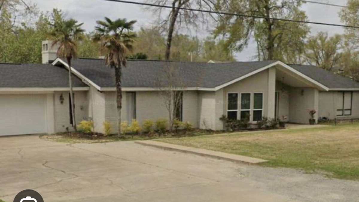 Monroe House | Warhawks Cavern Getaway! Near ULM!