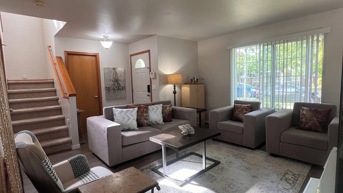Dupont House | Warm and artistic.