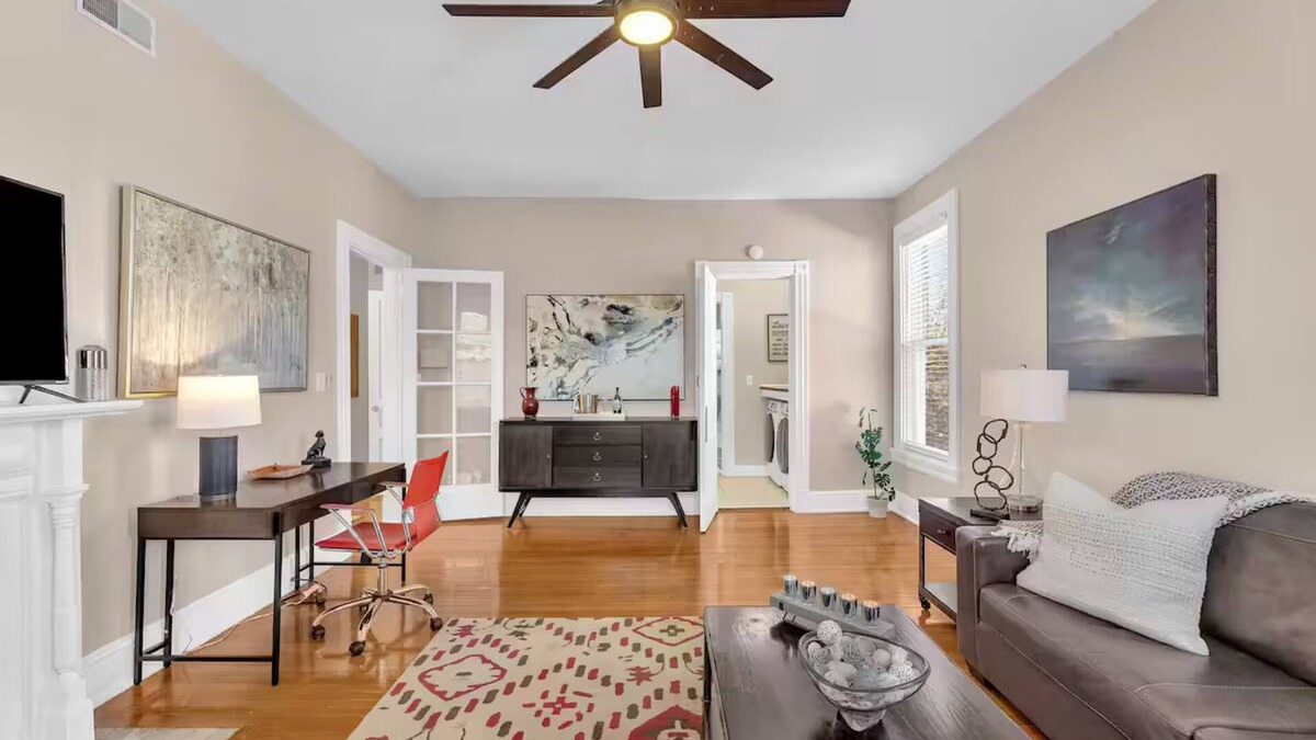 Walnut Hills Apartment | Warm and Spacious 2 Bedroom near Eden Park