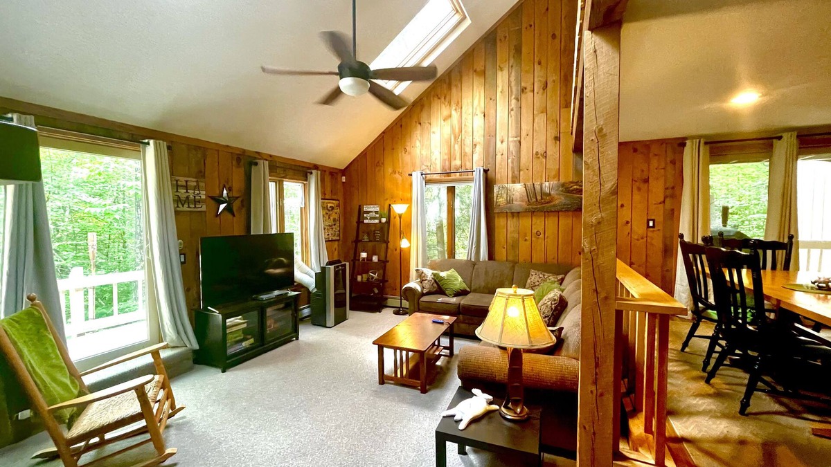 North Conway Condo | Warm and Spacious Condo