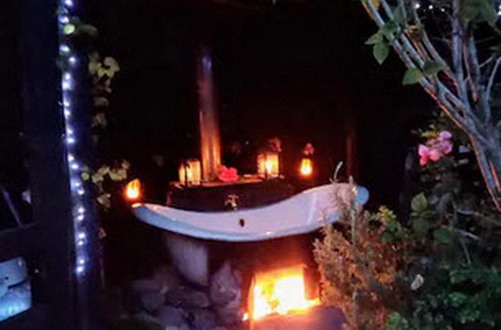 Aongatete Bed & Breakfast | Warm Earth Cottages