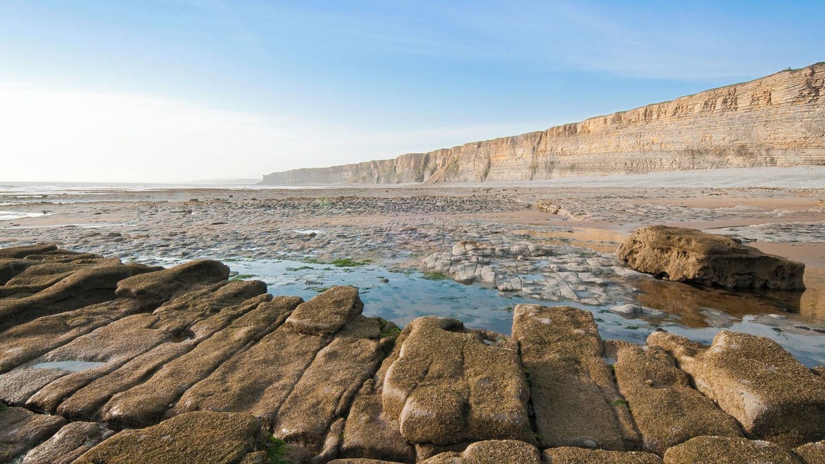 Monknash House | Warm welcome & exceptional surroundings awaits.nRelax, Revive, and Explore.