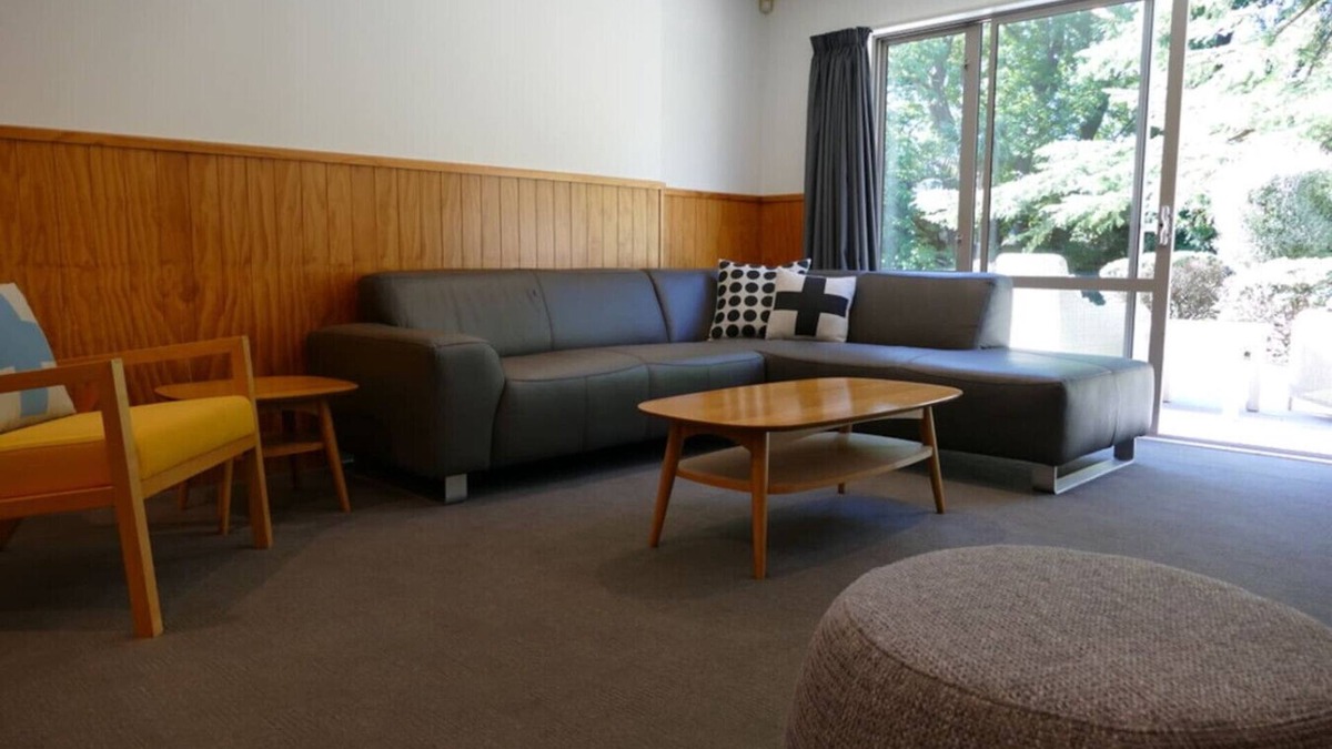 Upper Riccarton House | Warm & Welcoming on Athol