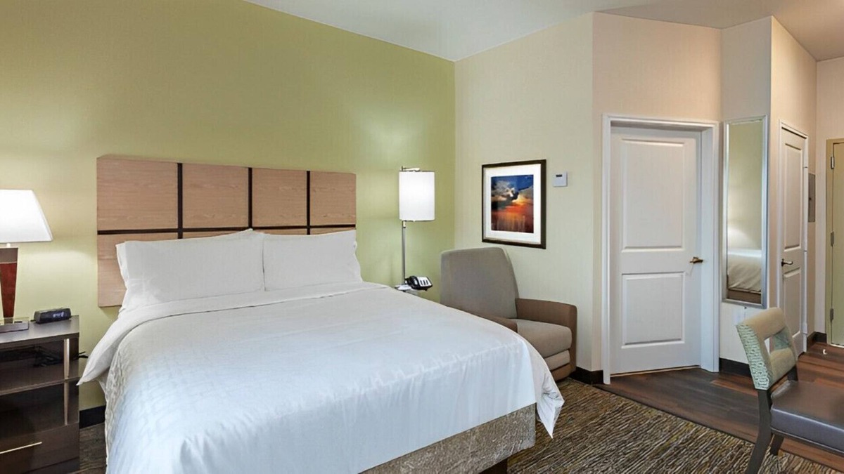 Pasadena House | Warm & Welcoming Suite to Stay! W/ Free Parking