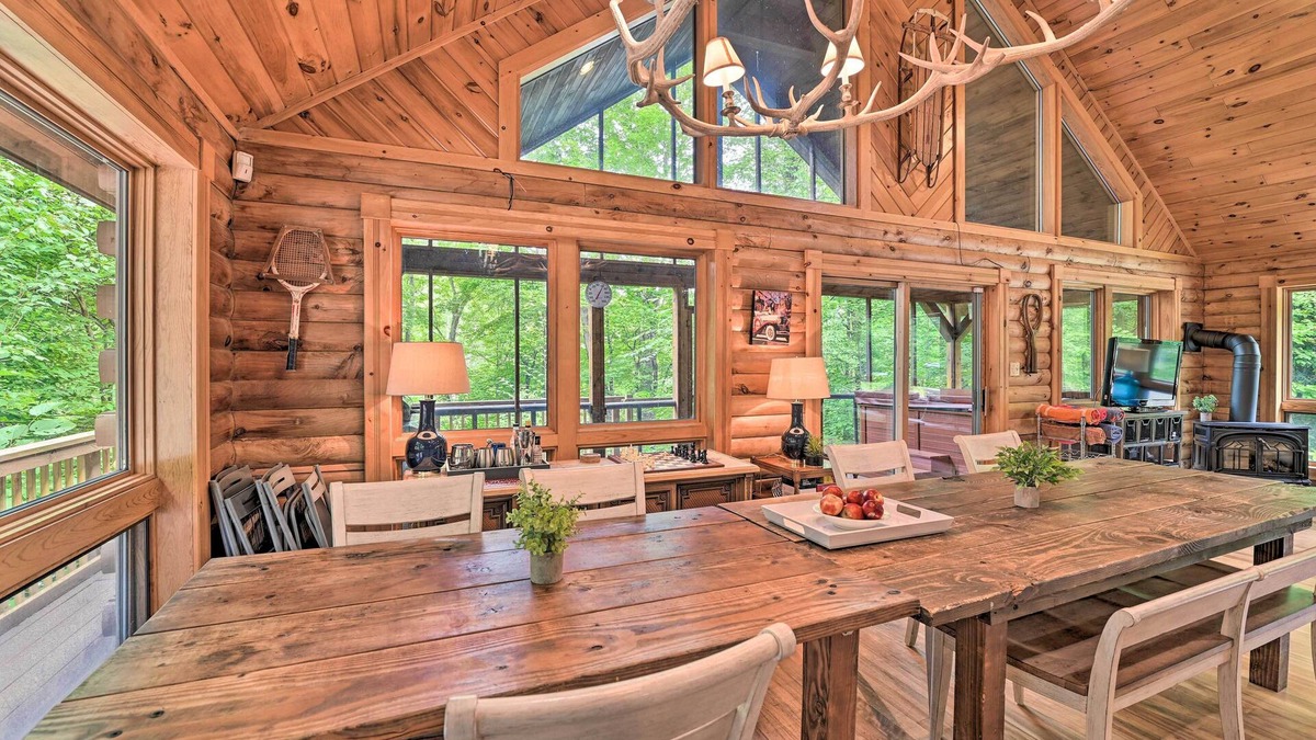Warrensburg Cabin | Warrensburg Cabin w/Hot Tub: 15 Mi to Lake George