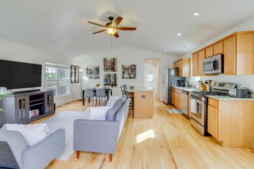 Warrenton House | Warrenton Gem Walk to Downtown!