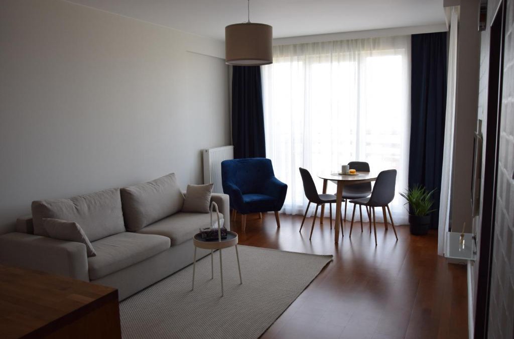 Pruszkow Apartment | Warsaw City Break