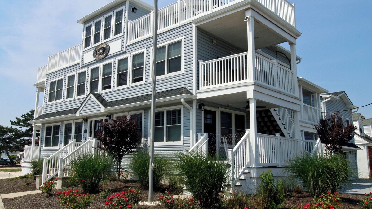 Point Pleasant Beach Condo | WASH1301-4 | Ocean views from this immaculate 1BR Carousel Inn rental