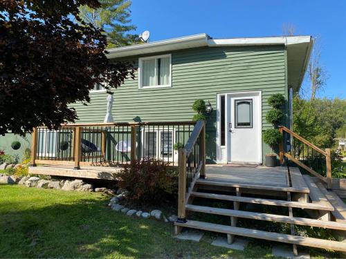 Severn Bridge House | Washago Waterfront Cottage