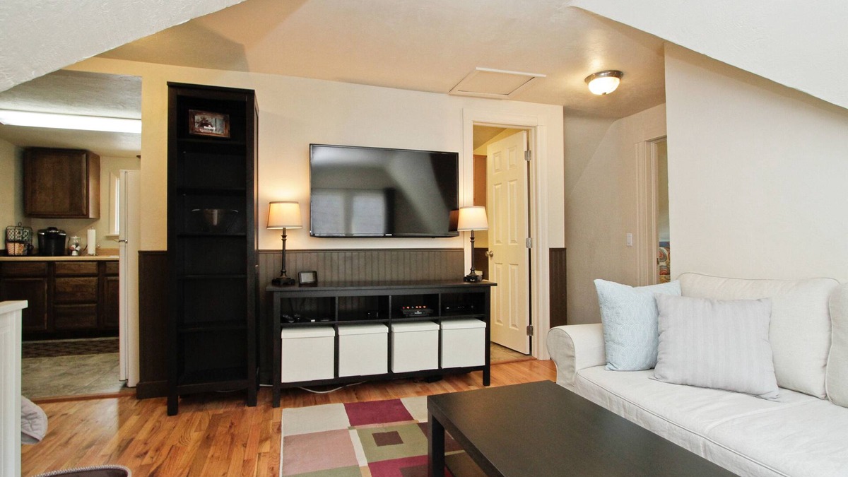 Washington Park West Apartment | Washington Park, Close to Downtown, Cherry Creek and 7 blocks from Wash Park