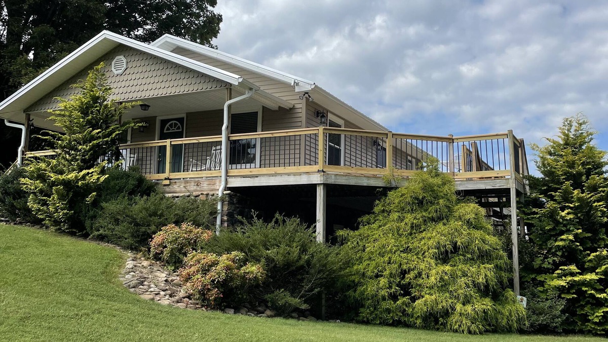 Johnson City Other | Watauga's End Farm. Riverside Getaway in East TN