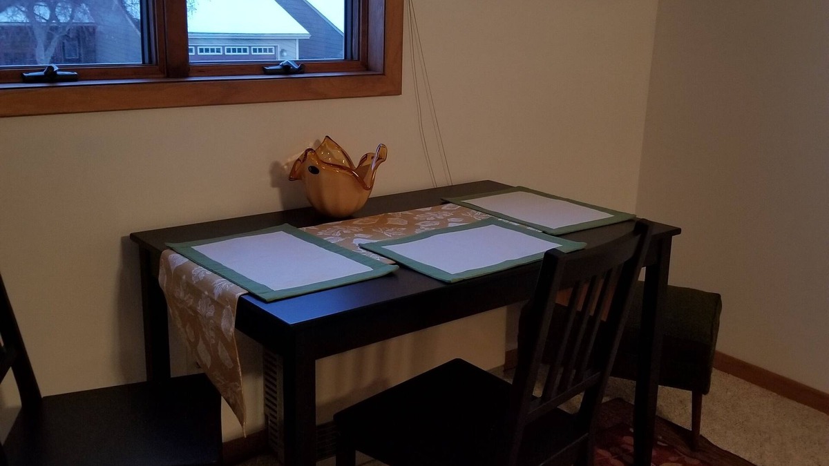 La Crosse Apartment | Water Access Studio with Full Kitchen