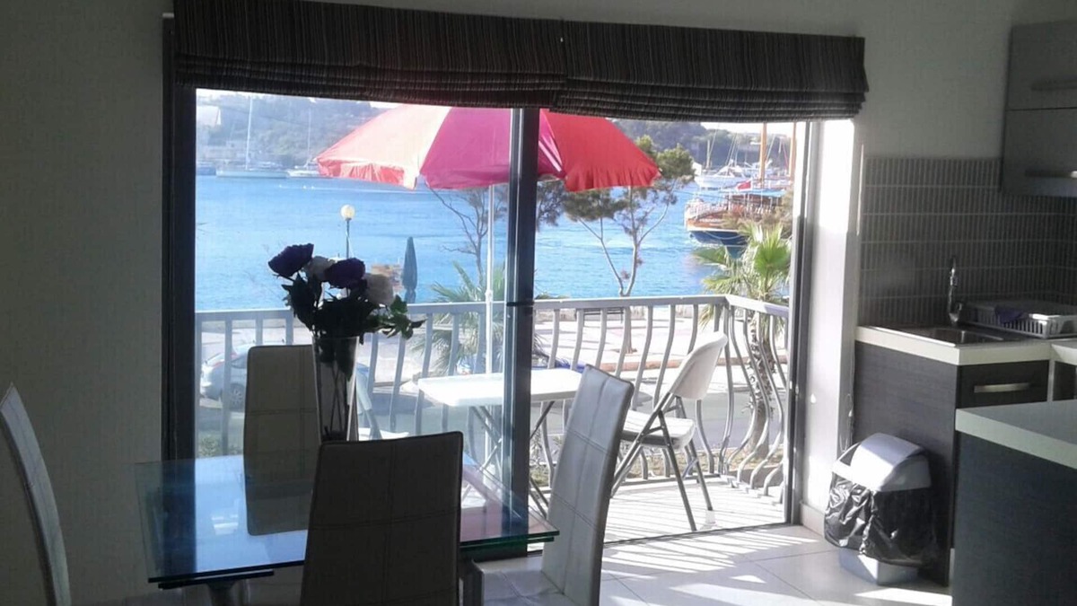 Madliena Apartment | Water Front Flat - balcony