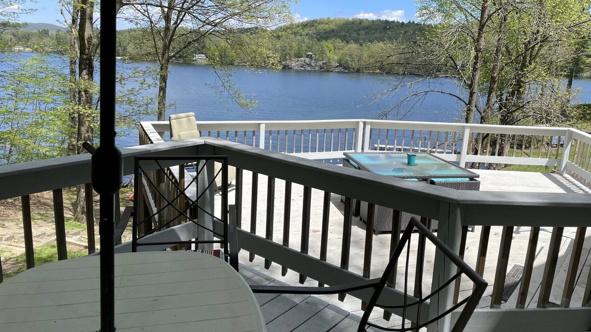 Castleton House | Water front home with large two tiered deck! 2 bathrooms 😂