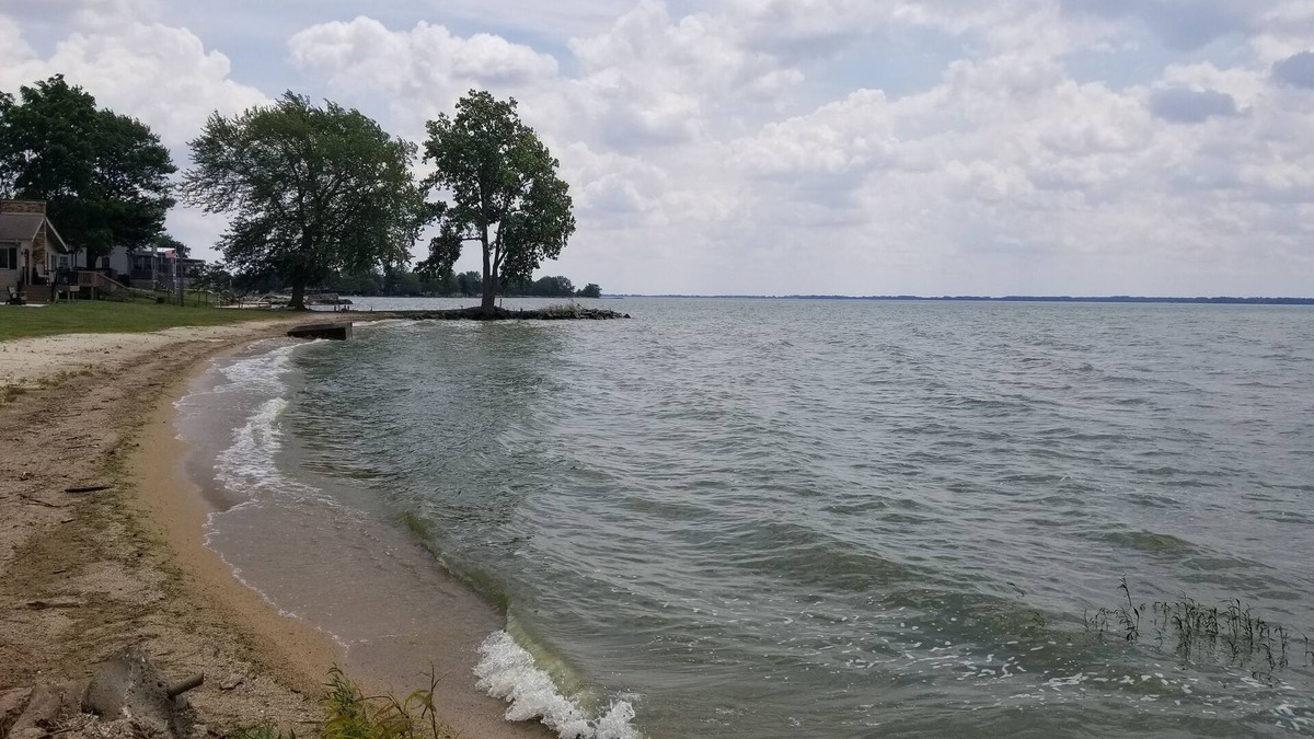 Celina House | Water Front lake house, fully equipped , opened 3-1-24, dock is in the lake