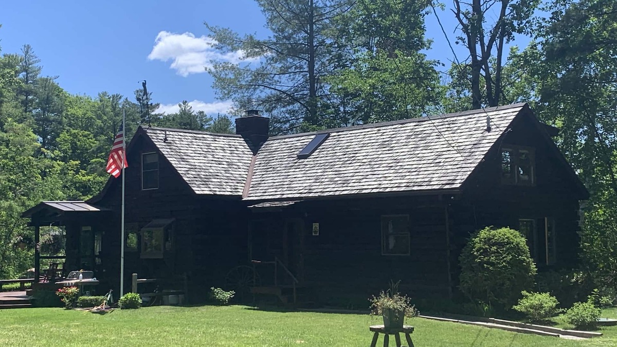 West Stockbridge House | Water front log cabin next to Tanglewood